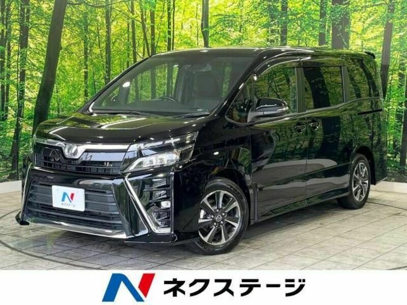 TOYOTA　VOXY