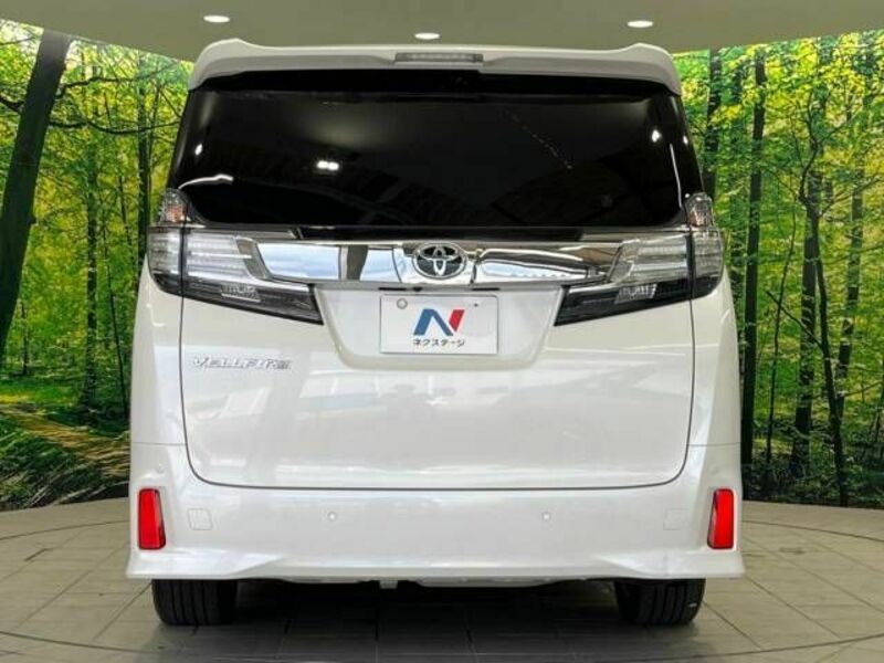 VELLFIRE-15