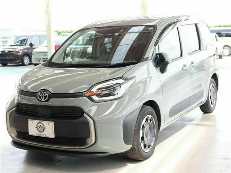 TOYOTA　SIENTA