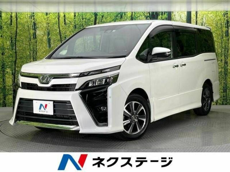 TOYOTA　VOXY