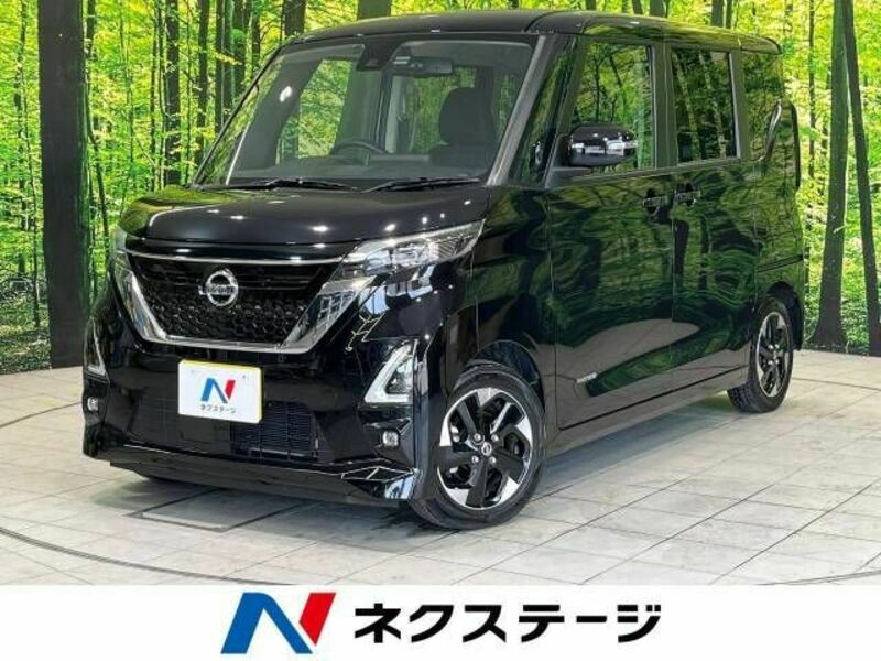 NISSAN　ROOX