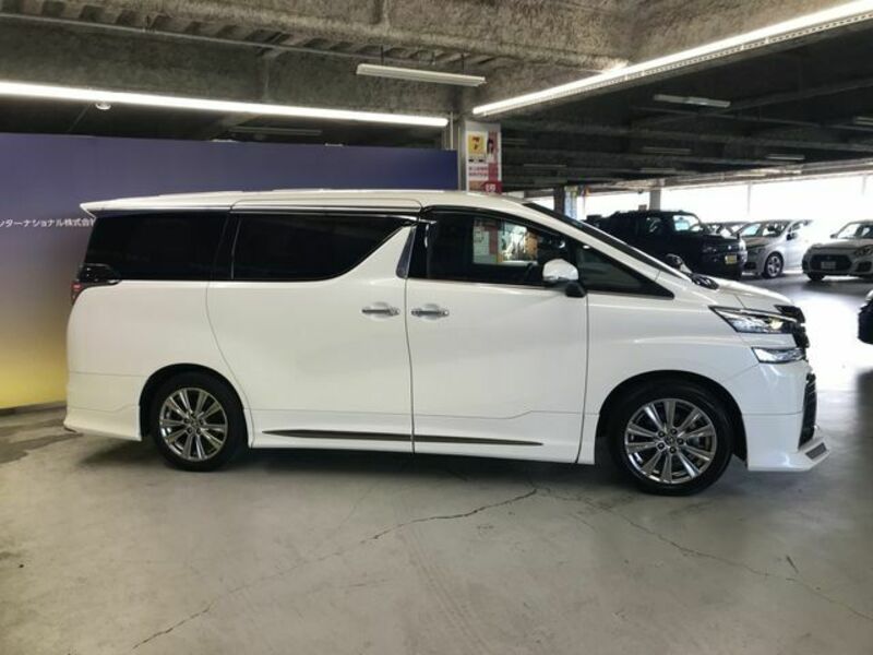 VELLFIRE-8