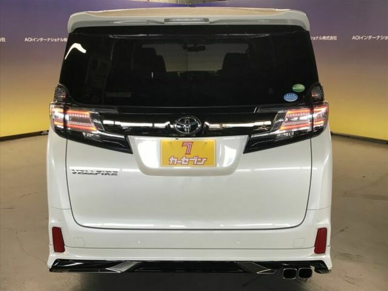 VELLFIRE-9