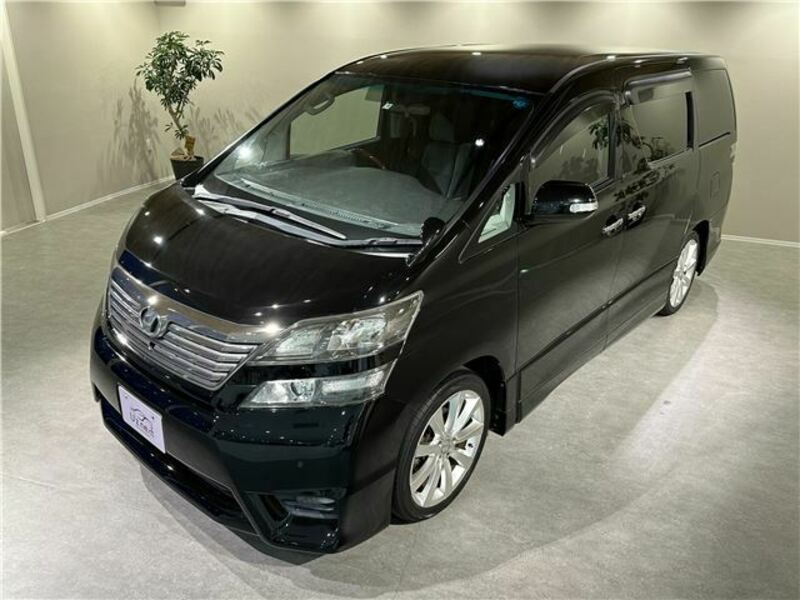 TOYOTA　VELLFIRE