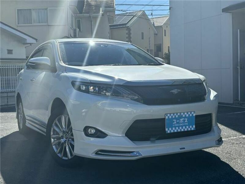 TOYOTA　HARRIER