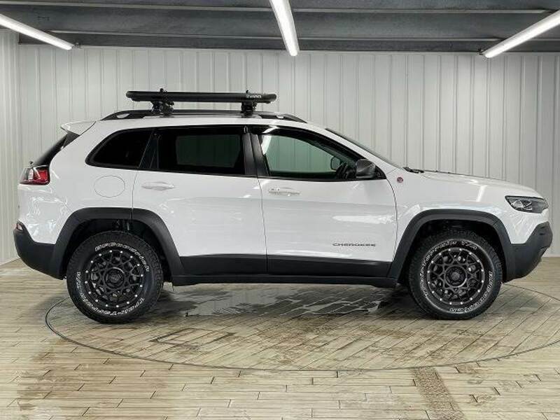 JEEP CHEROKEE-13