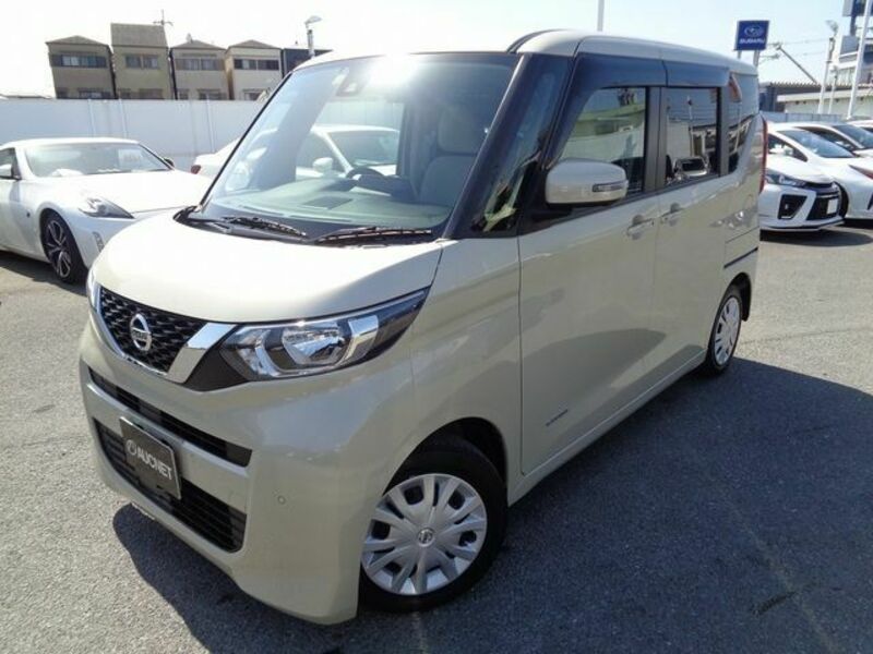 NISSAN　ROOX