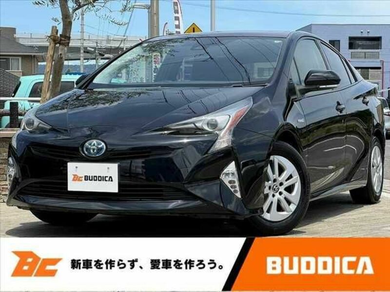 TOYOTA　PRIUS