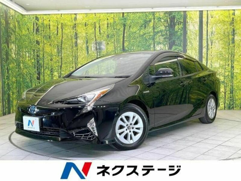 TOYOTA　PRIUS