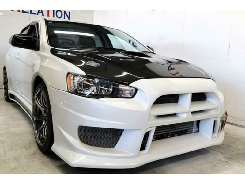 MITSUBISHI　LANCER