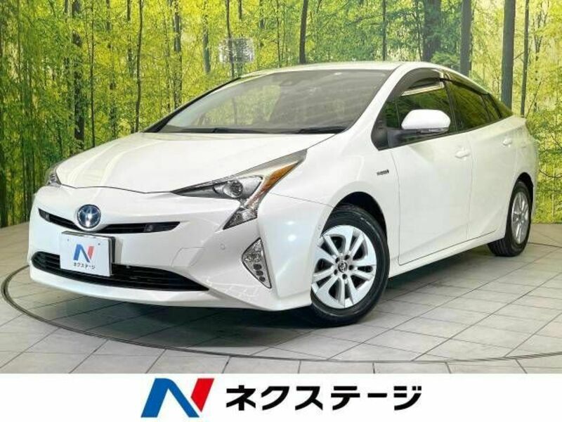 TOYOTA　PRIUS