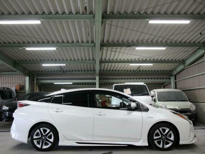 PRIUS-18