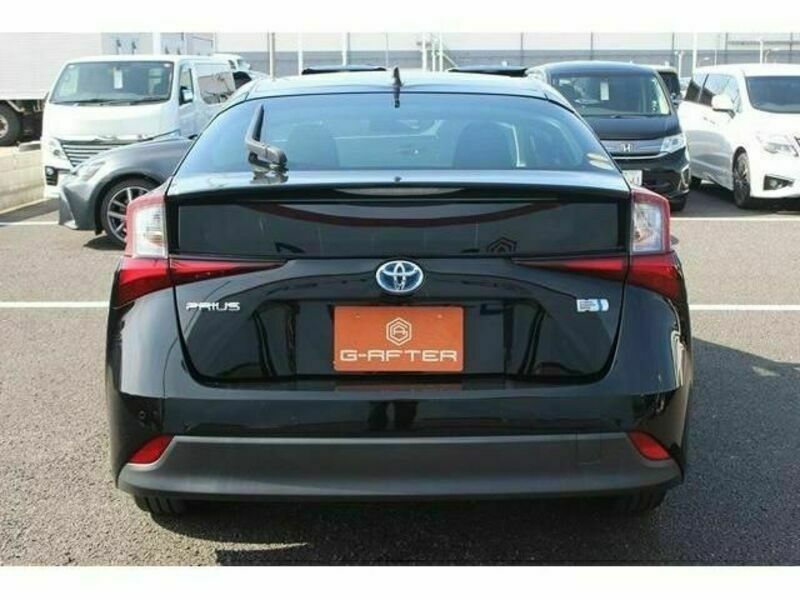 PRIUS-9