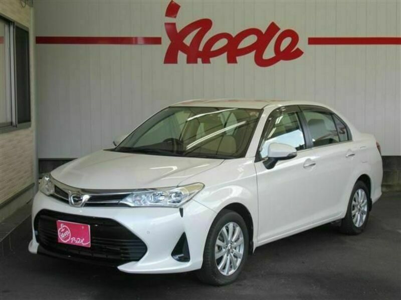 TOYOTA　COROLLA AXIO