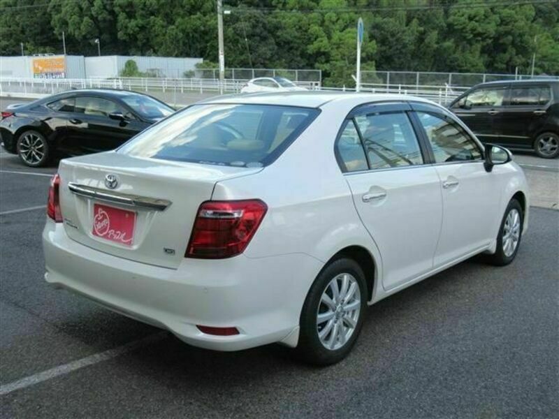 COROLLA AXIO-3