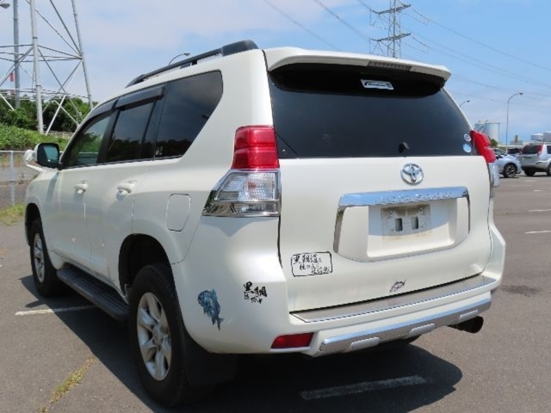 LAND CRUISER PRADO-3