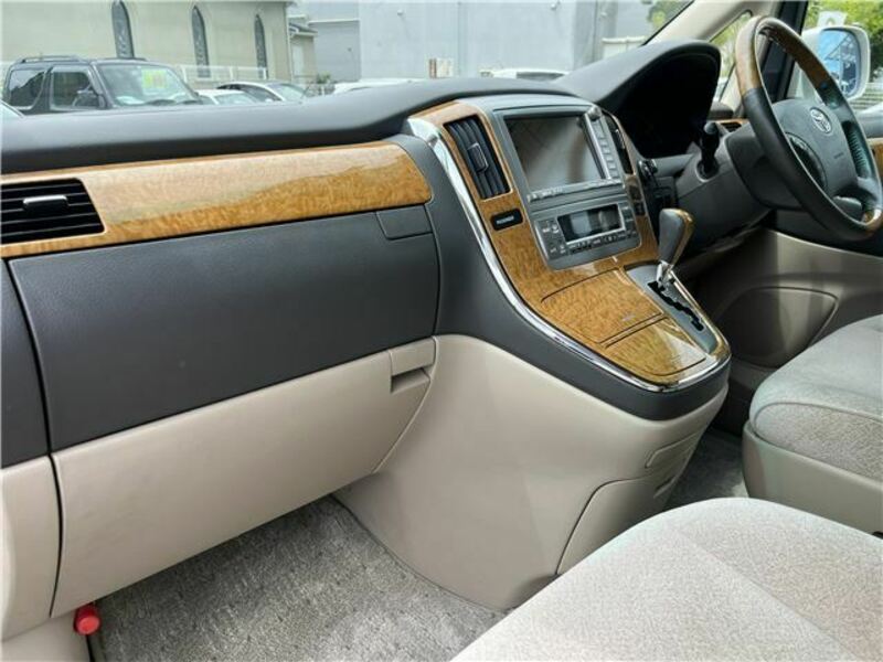 ALPHARD-22