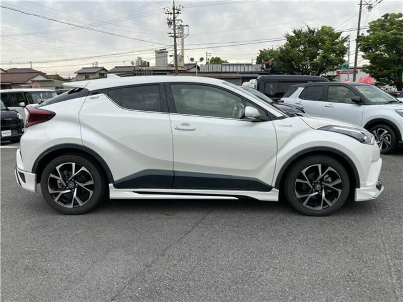 C-HR-32