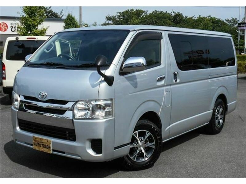 TOYOTA　HIACE VAN