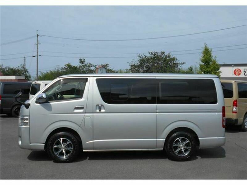 HIACE VAN-9