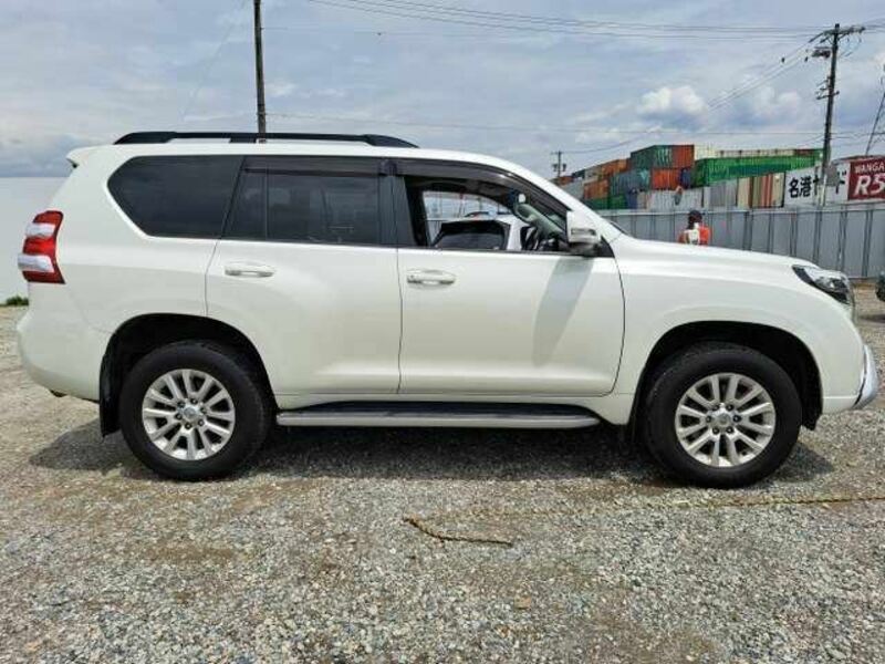 LAND CRUISER PRADO-10