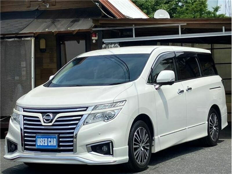 NISSAN　ELGRAND