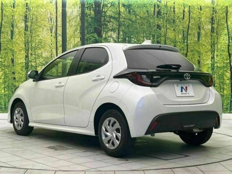 YARIS-17