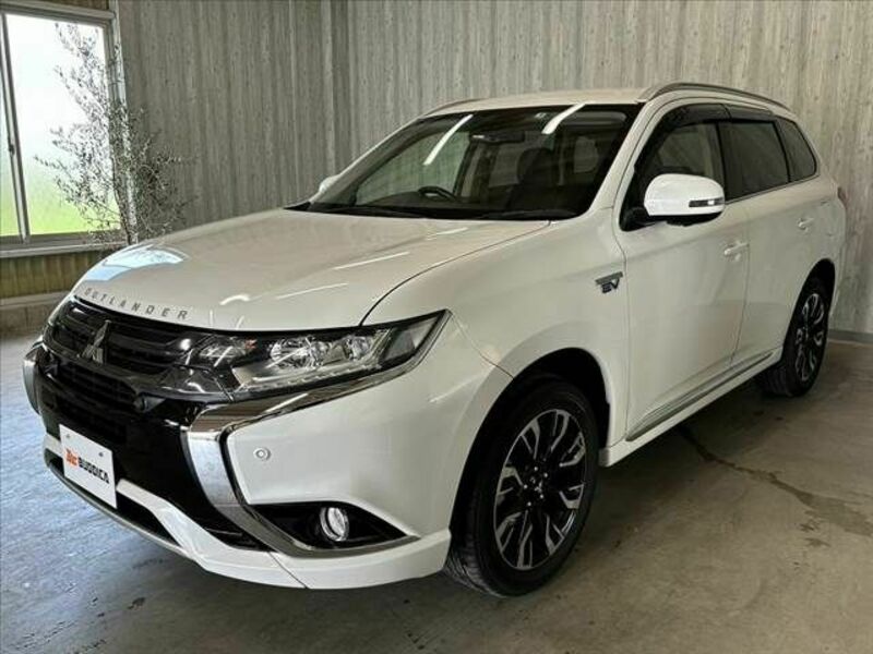 OUTLANDER PHEV-9