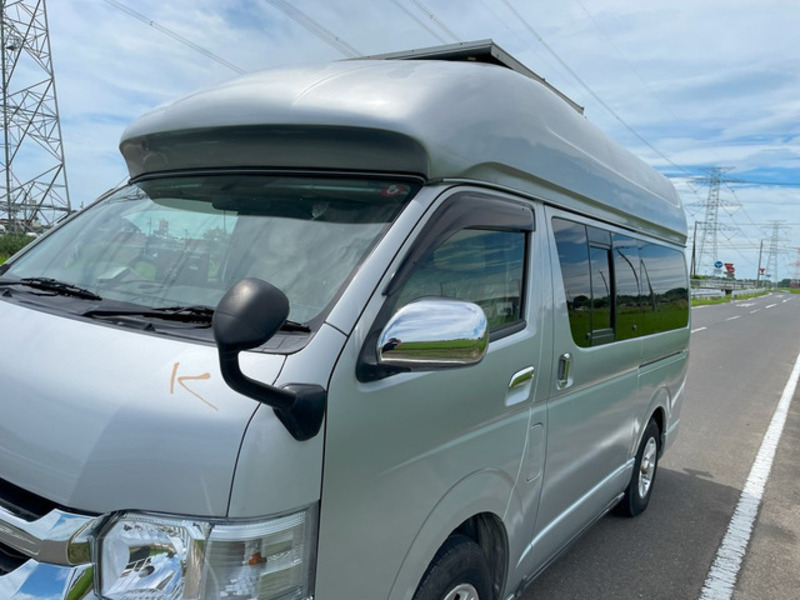 HIACE-11