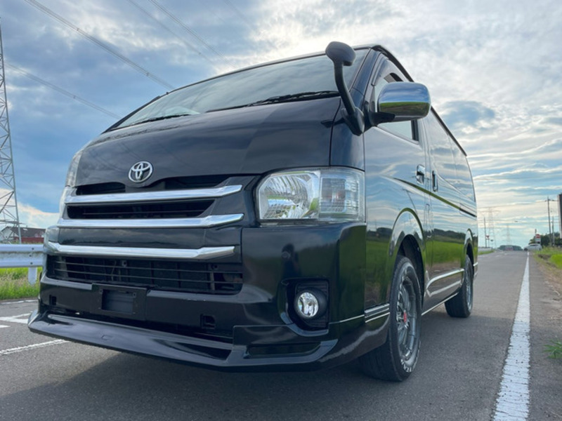 HIACE-10