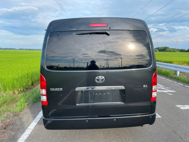 HIACE-7