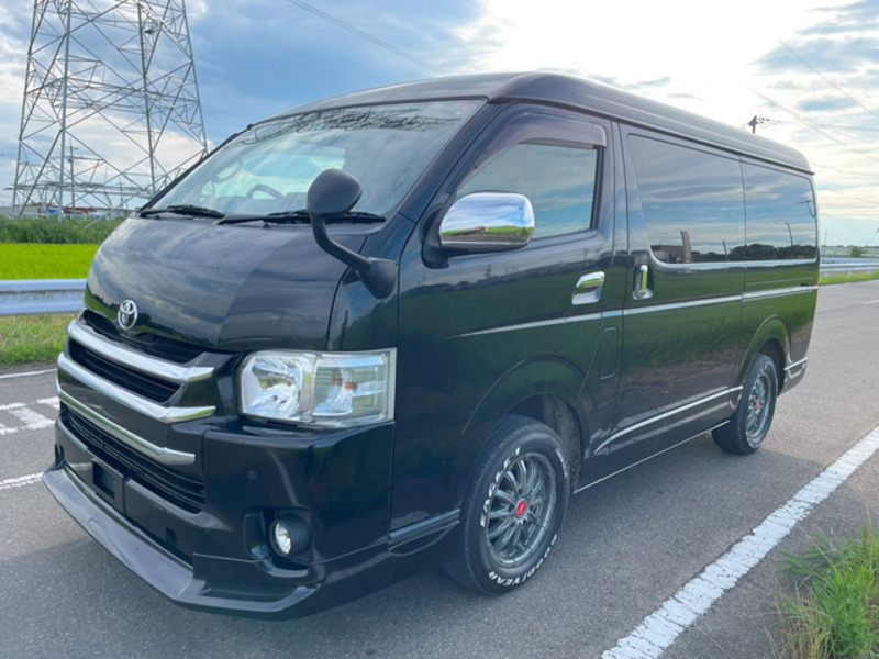 HIACE-9