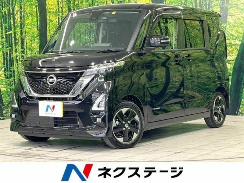 NISSAN　ROOX