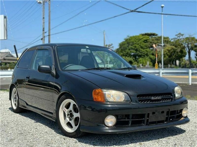 TOYOTA　STARLET