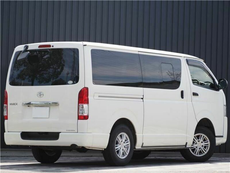 HIACE VAN-10