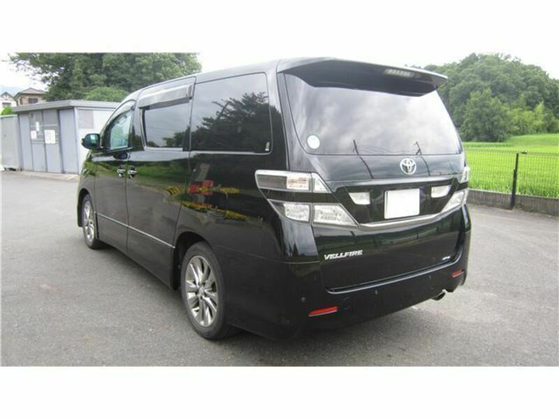 VELLFIRE-1