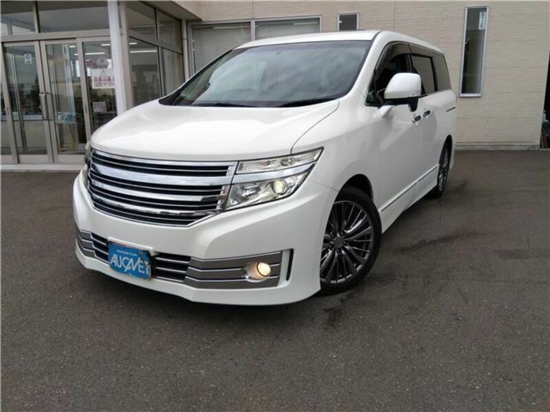 NISSAN　ELGRAND