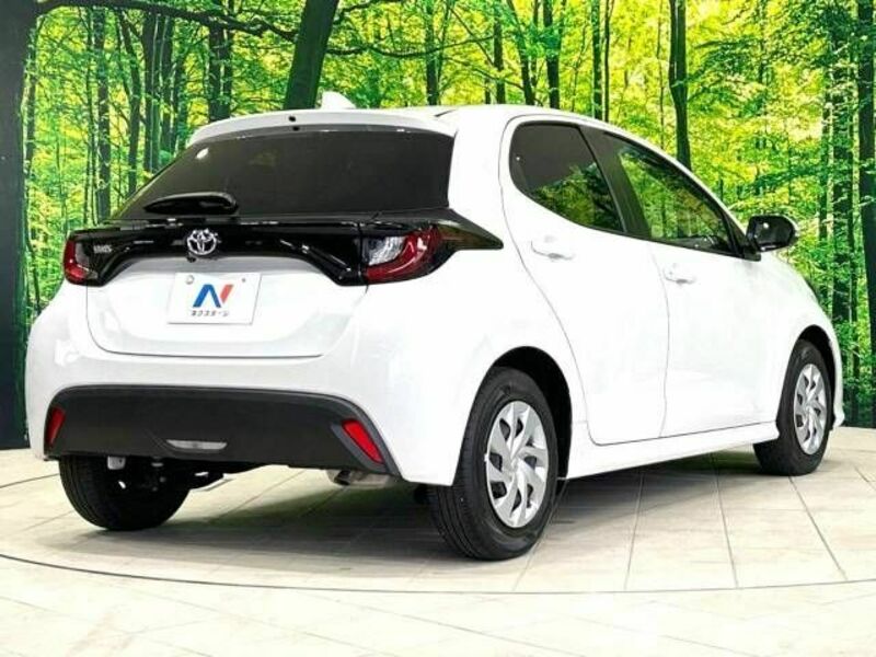 YARIS-17