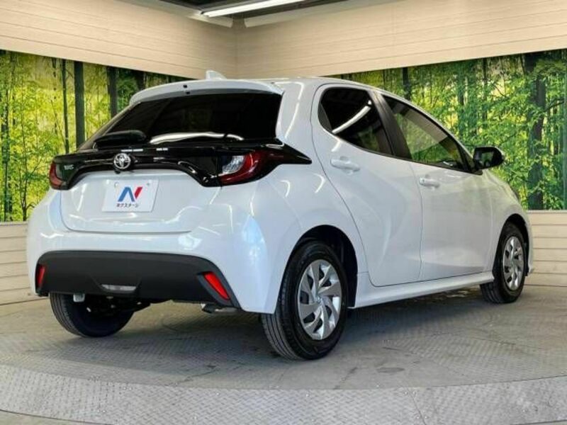 YARIS-17