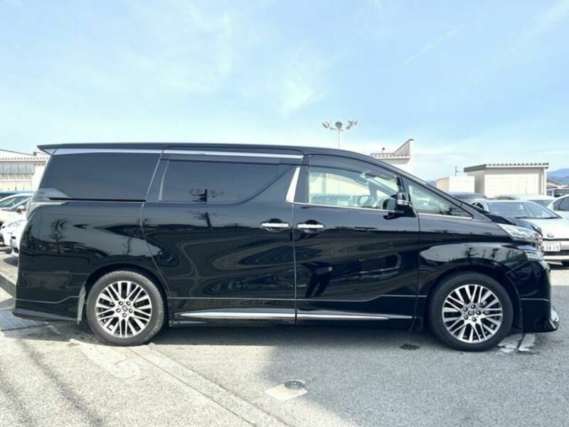 VELLFIRE-15