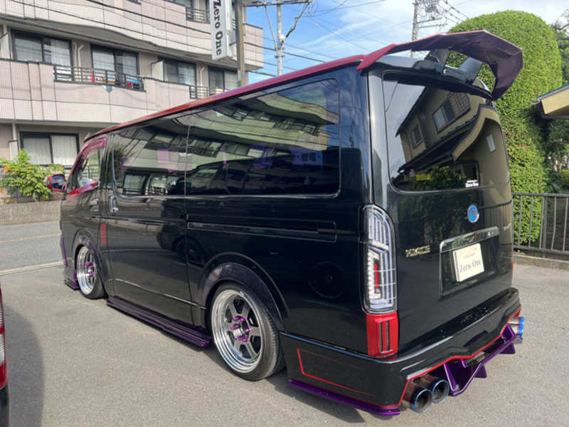 HIACE VAN-11