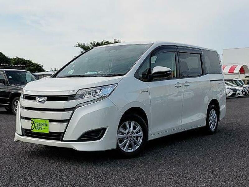 TOYOTA　NOAH