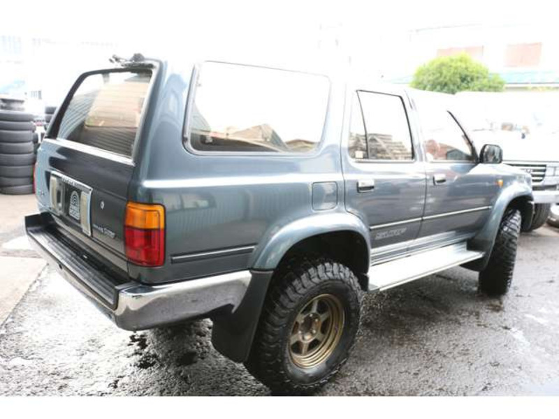 HILUX SURF-5