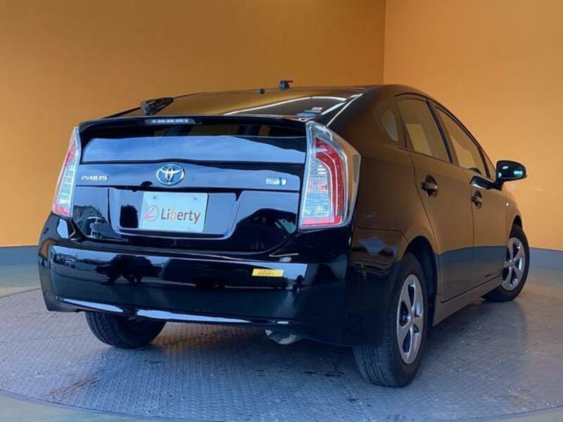 PRIUS-13