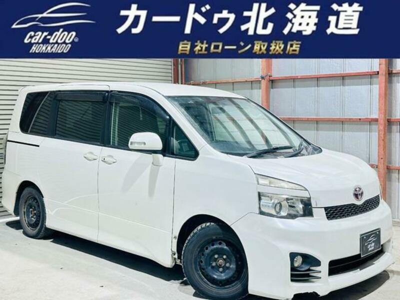 TOYOTA　VOXY