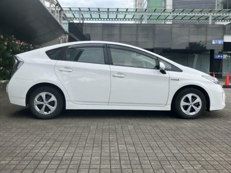 PRIUS-3