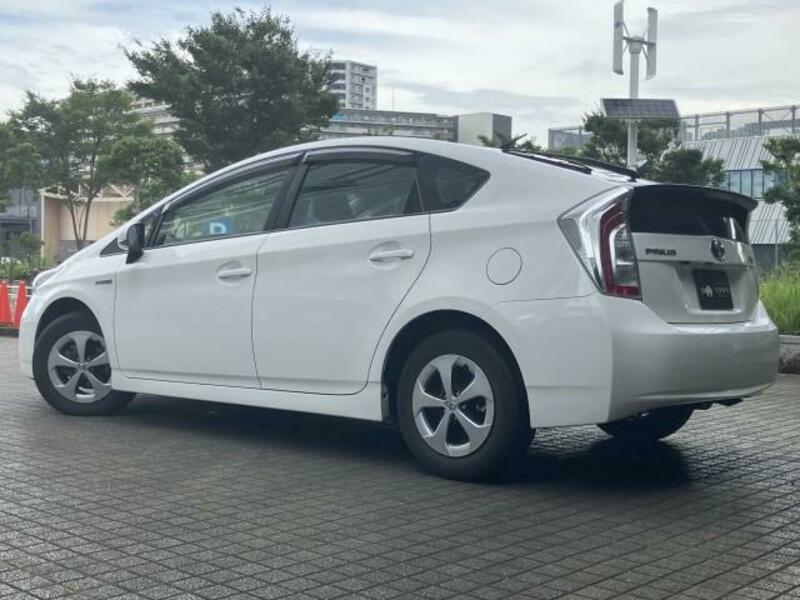 PRIUS-14