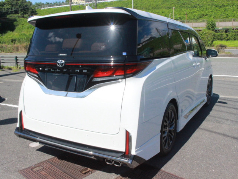 VELLFIRE-5