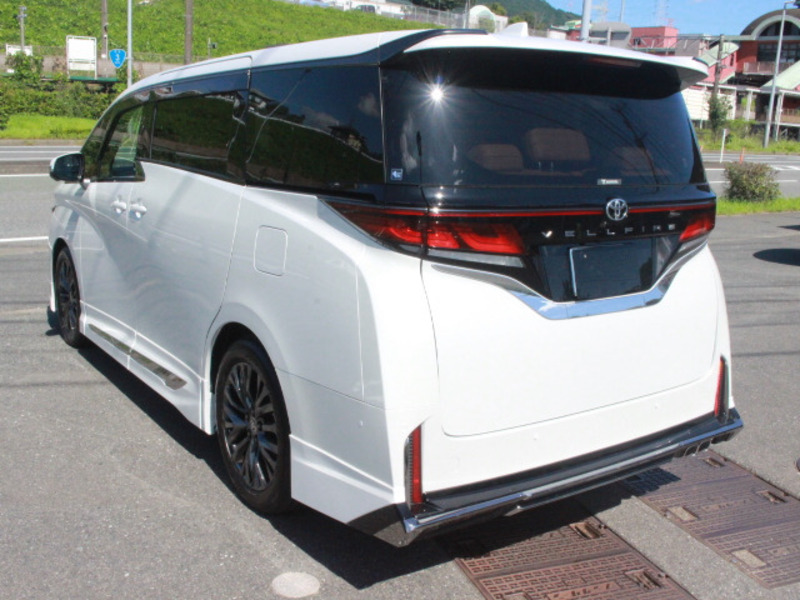 VELLFIRE-7