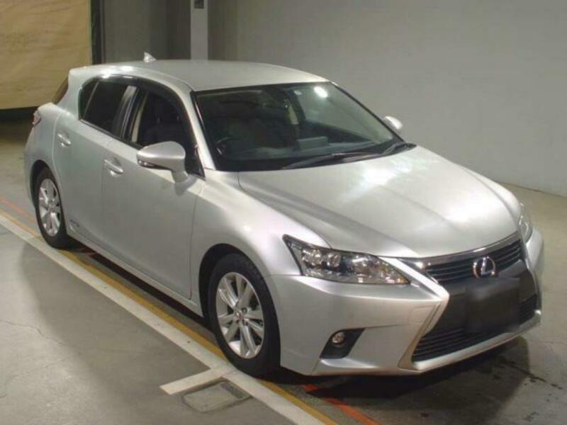 LEXUS　CT